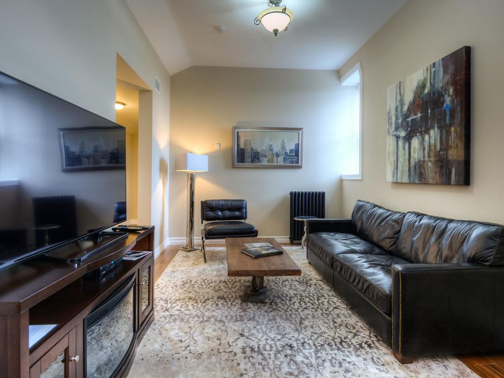 Western Hotel & Executive Suites Гвелф Екстер'єр фото