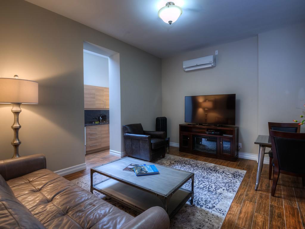 Western Hotel & Executive Suites Гвелф Екстер'єр фото